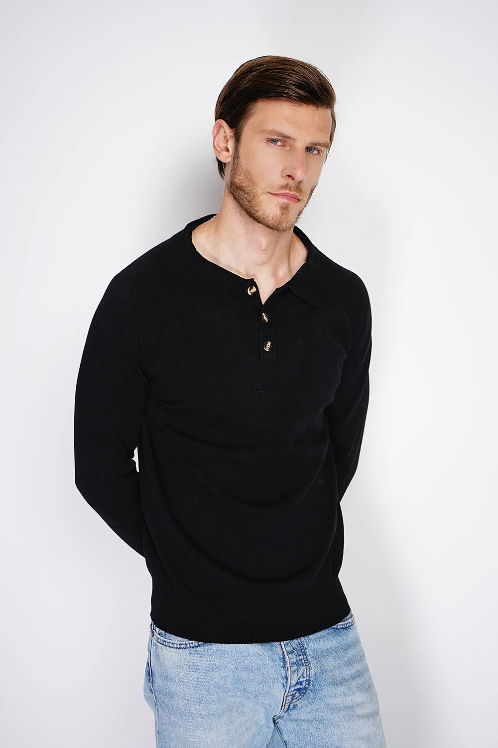 Classic polo collar sweater with long sleeves, 2-ply knitting