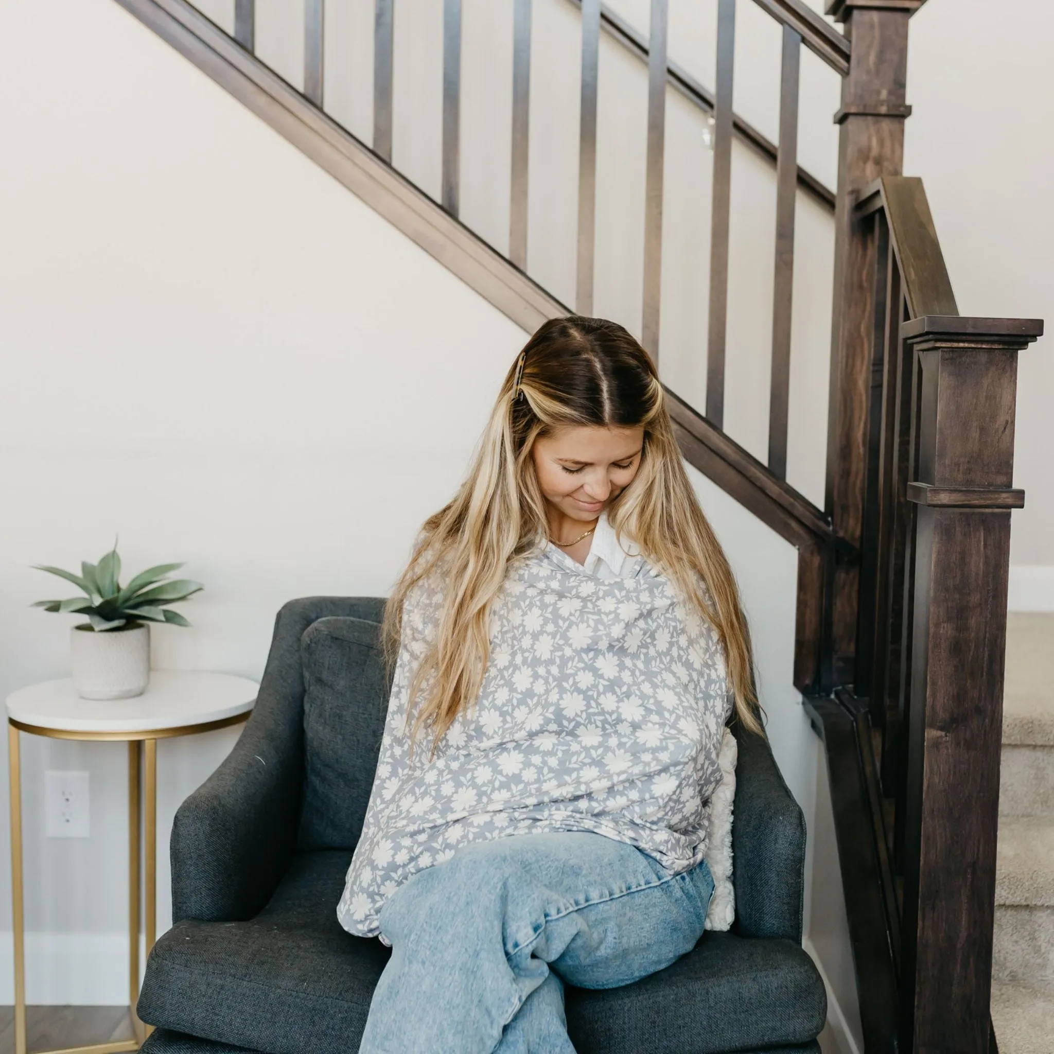 Multi-Use Cover - Lacie