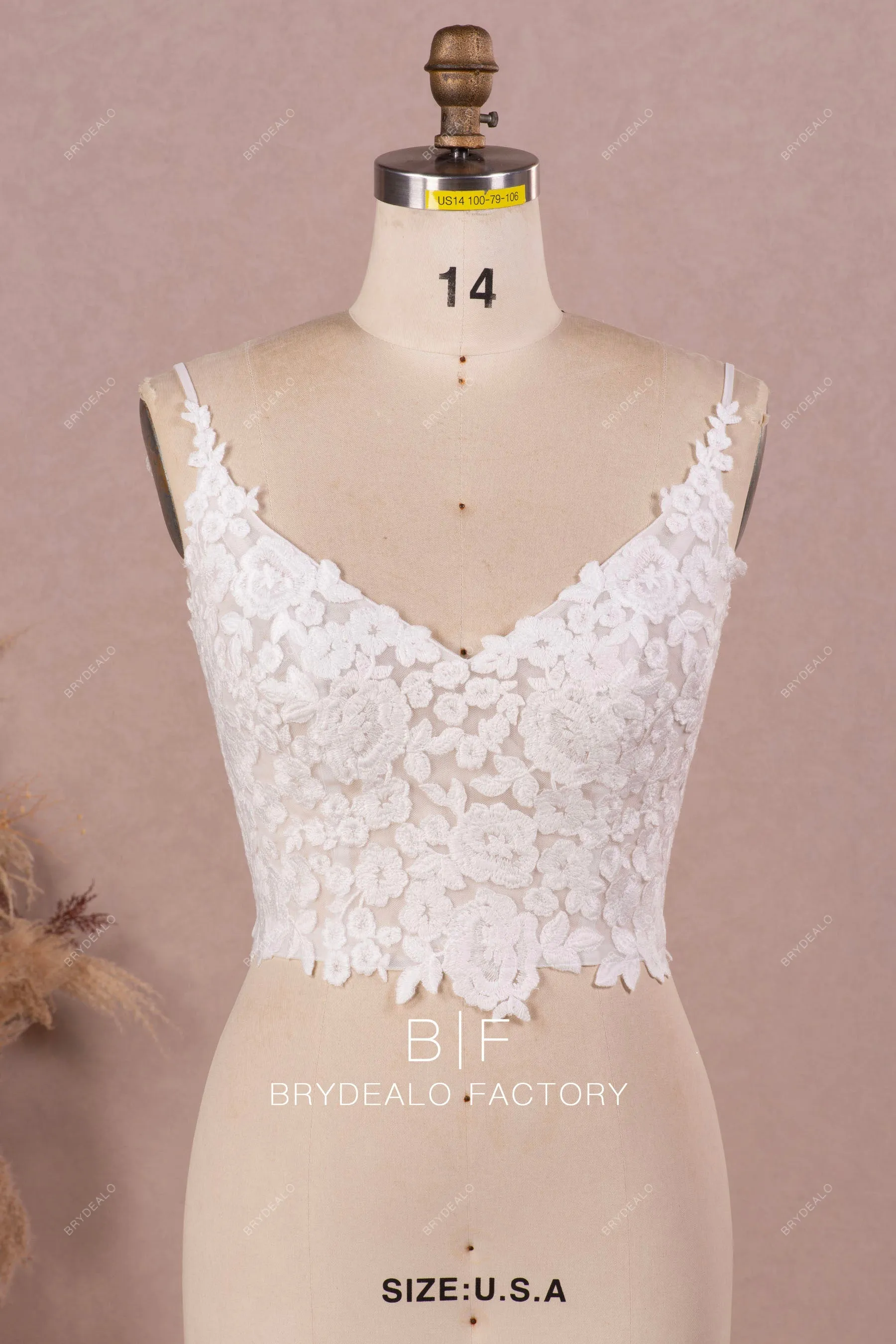 Two-piece V-neck Lace Ruffed Tulle Ball Gown Wedding Dress